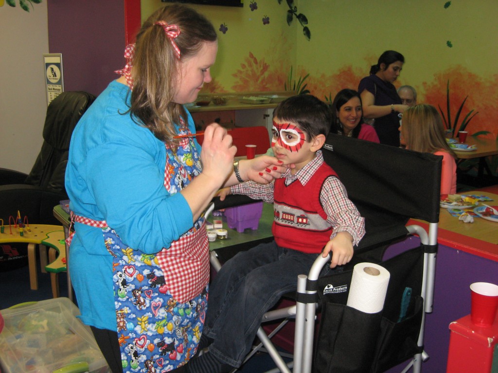 Balloon Twisting And Face Painting At Jellybean Jungle
